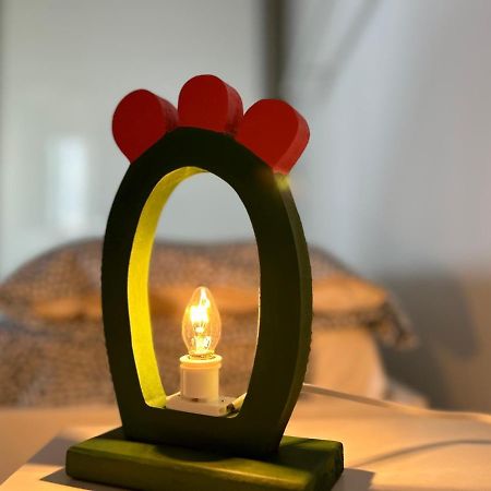 Isola Rovi Lägenhet Bari Exteriör bild